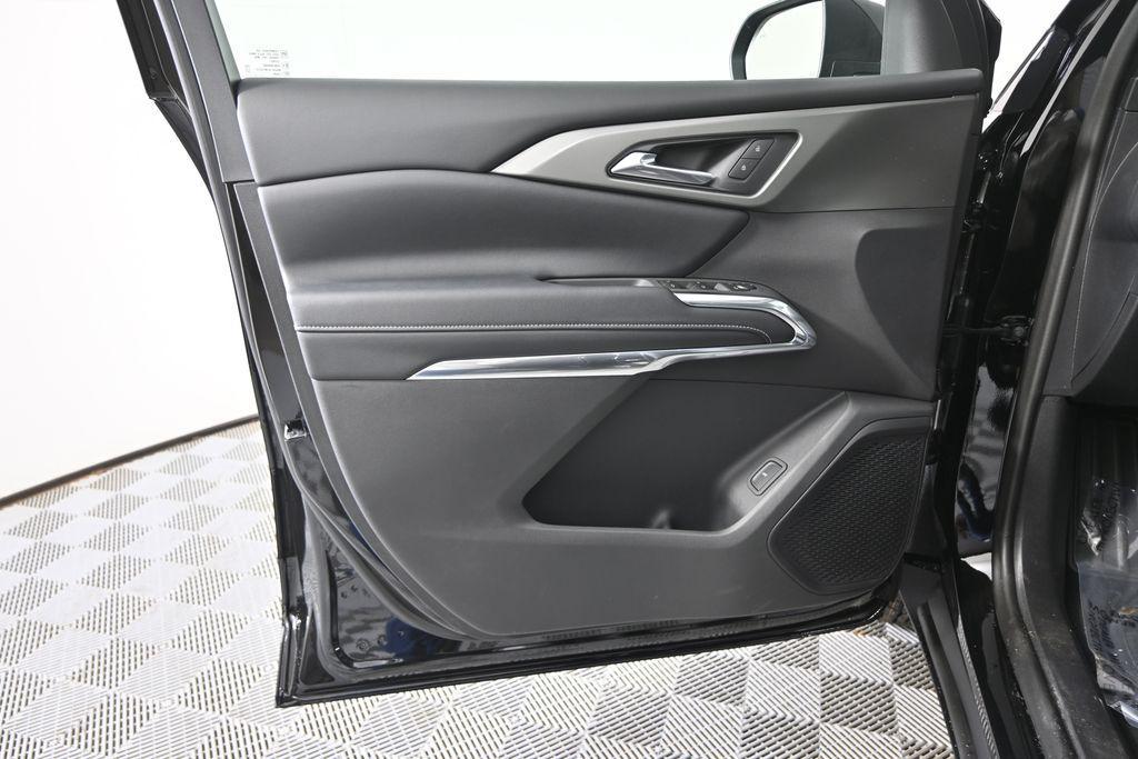 new 2026 Chevrolet Traverse car, priced at $44,770