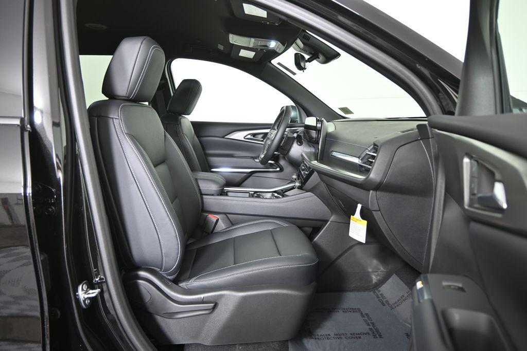 new 2026 Chevrolet Traverse car, priced at $44,770