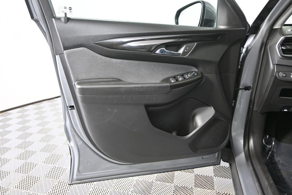 used 2024 Chevrolet TrailBlazer car, priced at $22,579