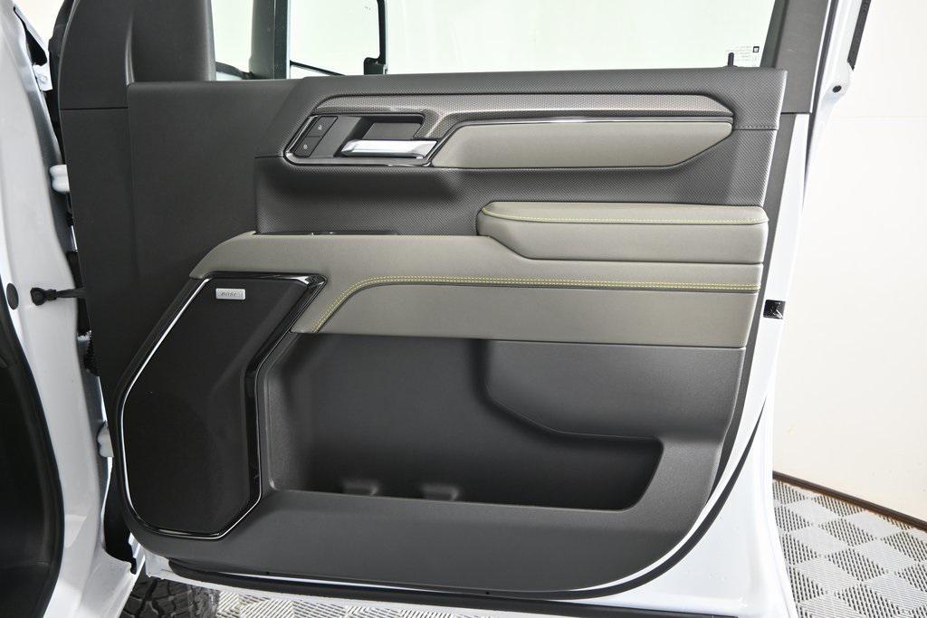 new 2026 Chevrolet Silverado 2500 car, priced at $90,000