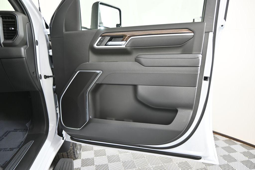 new 2026 Chevrolet Silverado 3500 car, priced at $59,740