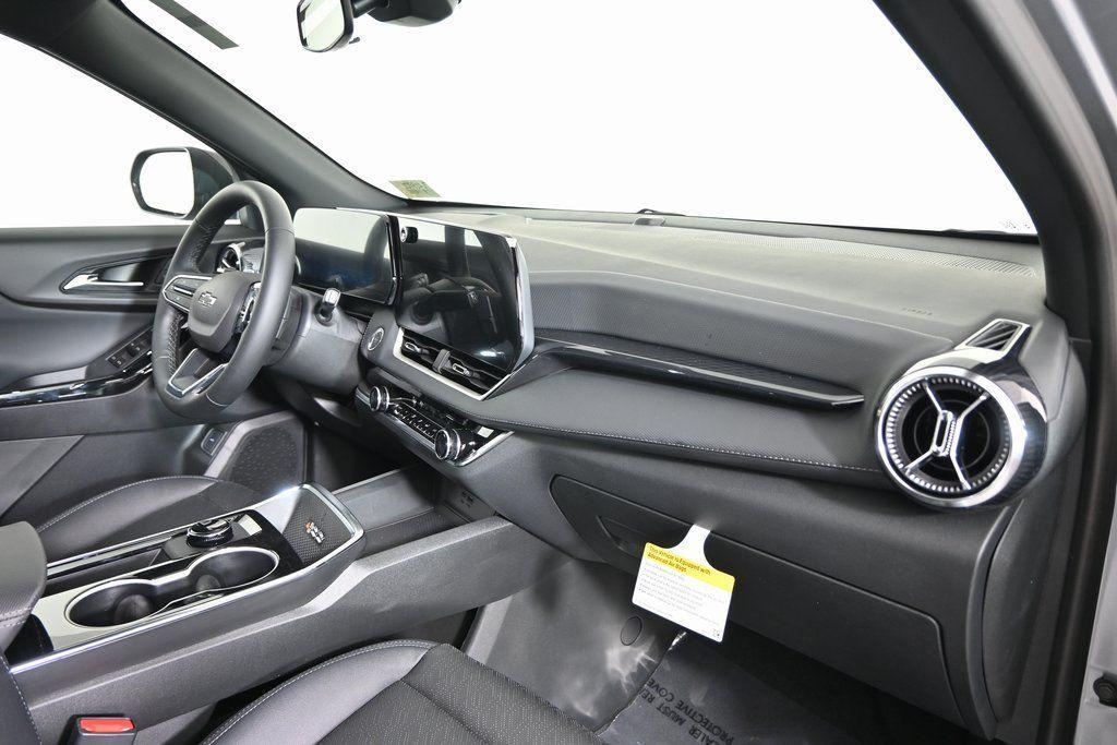 new 2026 Chevrolet Equinox car, priced at $33,750