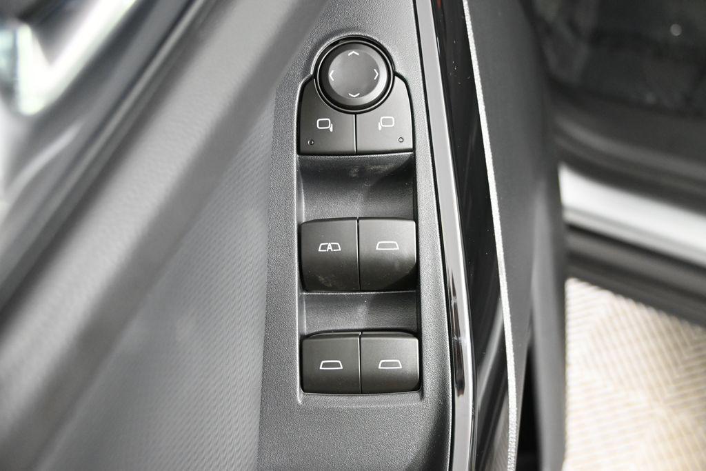 new 2026 Chevrolet Equinox car, priced at $29,895
