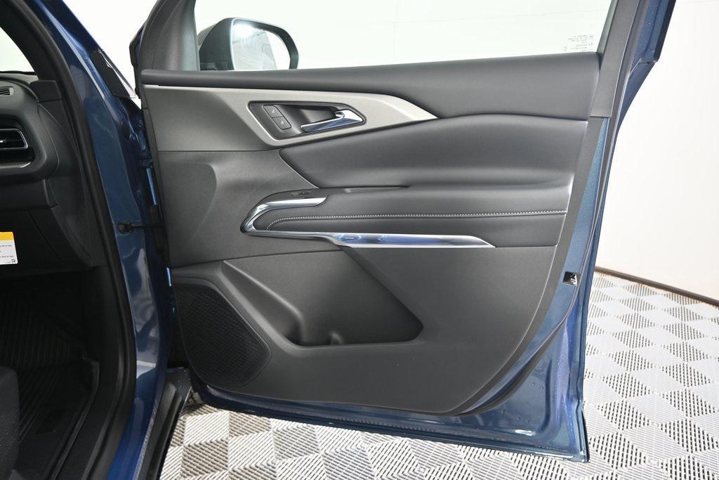 new 2026 Chevrolet Traverse car, priced at $45,712