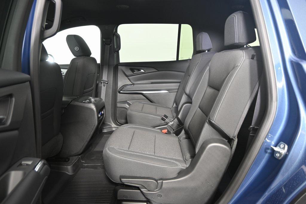 new 2026 Chevrolet Traverse car, priced at $45,712