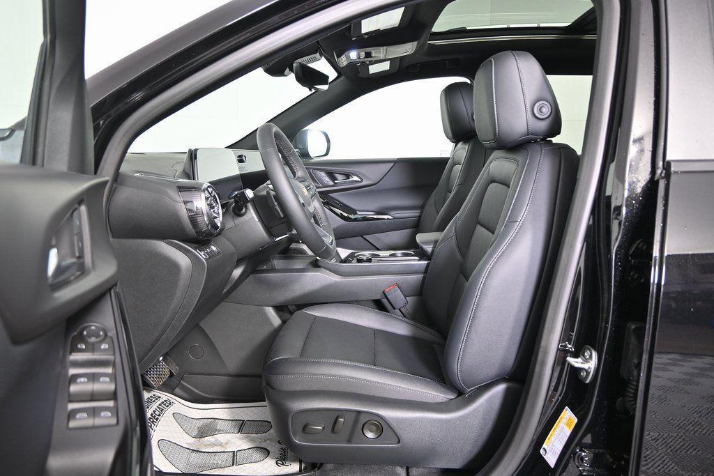 new 2026 Chevrolet Equinox car, priced at $34,800