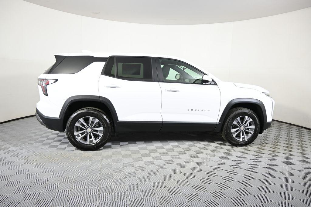 new 2026 Chevrolet Equinox car, priced at $31,090