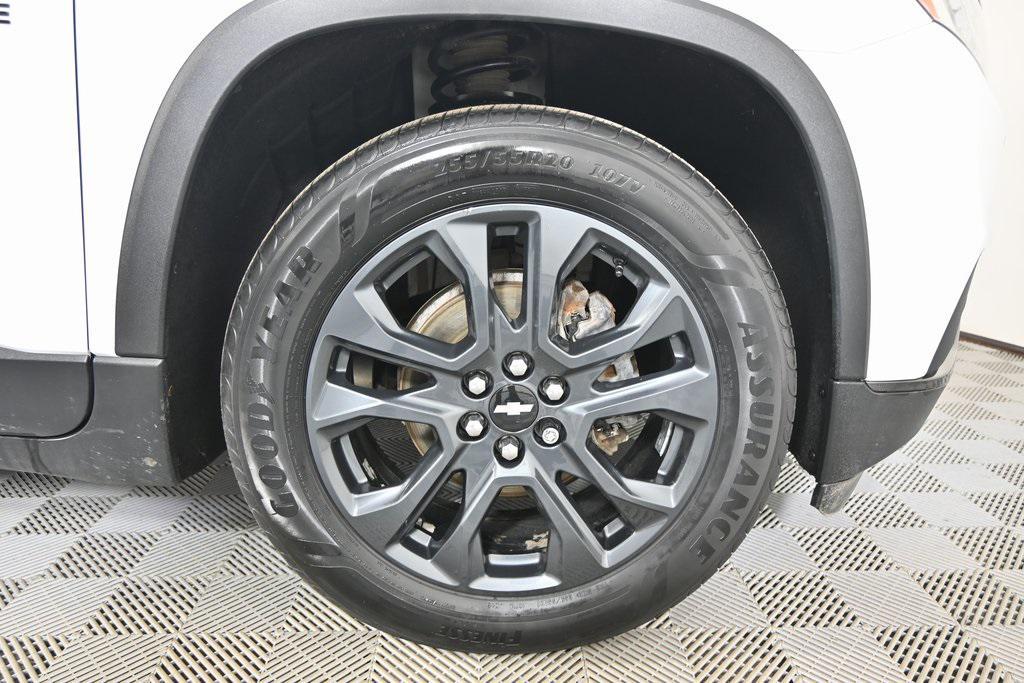 used 2021 Chevrolet Traverse car, priced at $27,979
