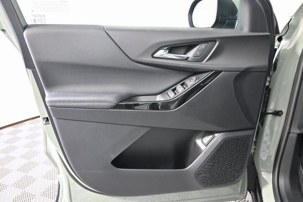 new 2026 Chevrolet Equinox car, priced at $31,945