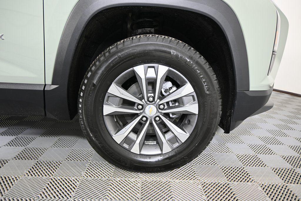 new 2026 Chevrolet Equinox car, priced at $31,945