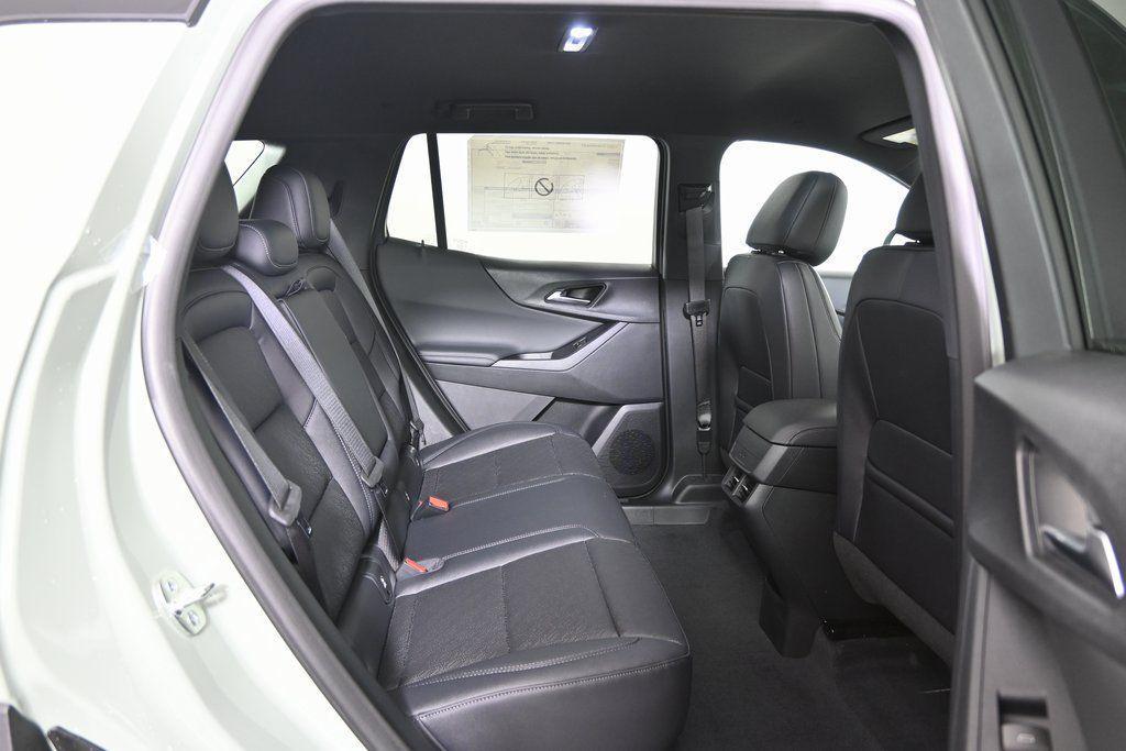 new 2026 Chevrolet Equinox car, priced at $31,945
