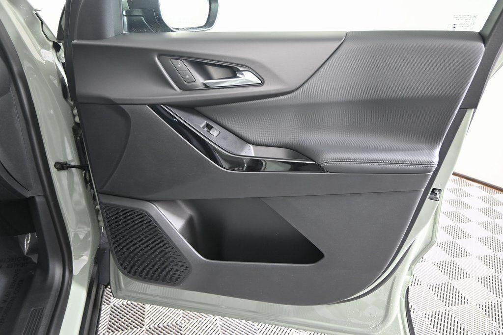 new 2026 Chevrolet Equinox car, priced at $31,945