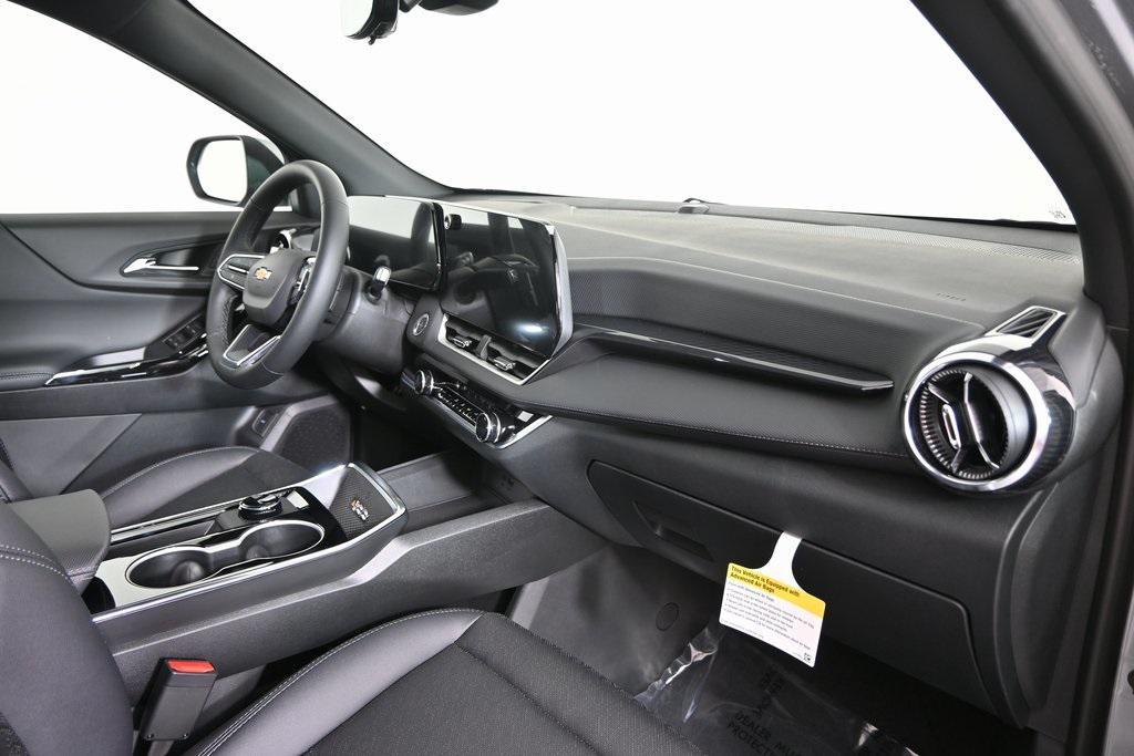 new 2026 Chevrolet Equinox car, priced at $32,950