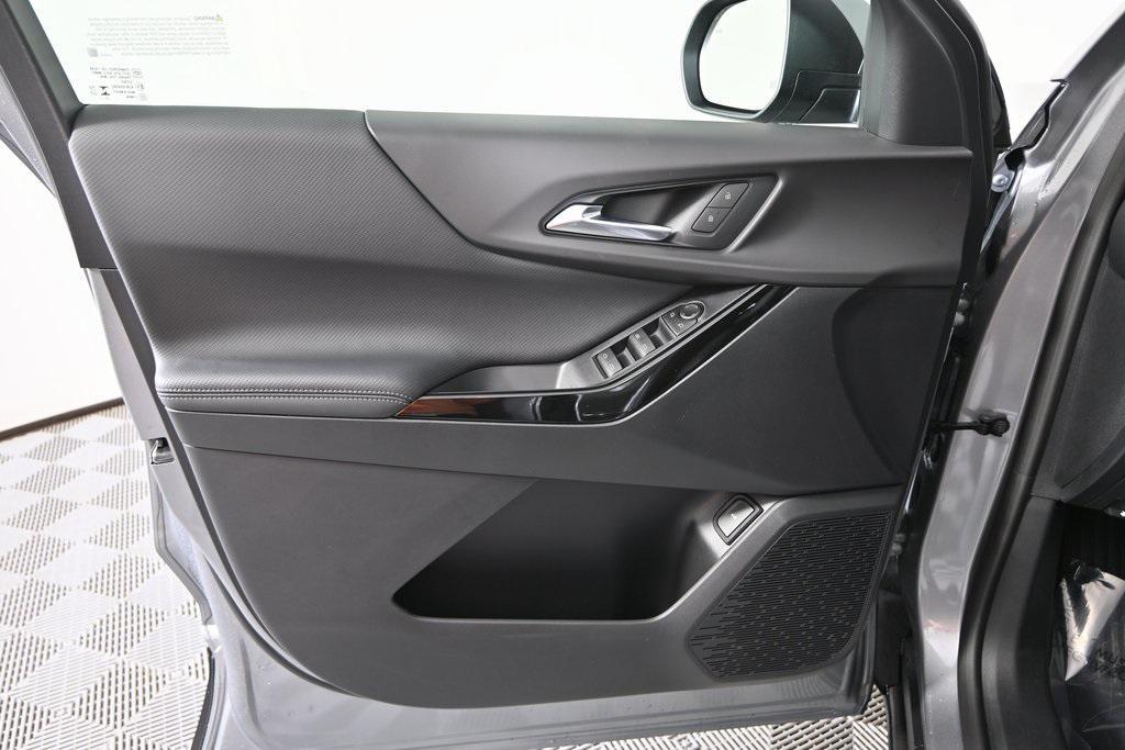 new 2026 Chevrolet Equinox car, priced at $32,950