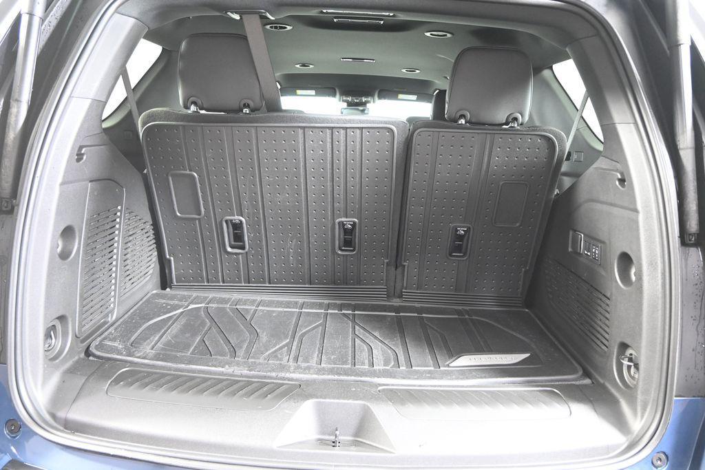 used 2025 Chevrolet Tahoe car, priced at $58,979
