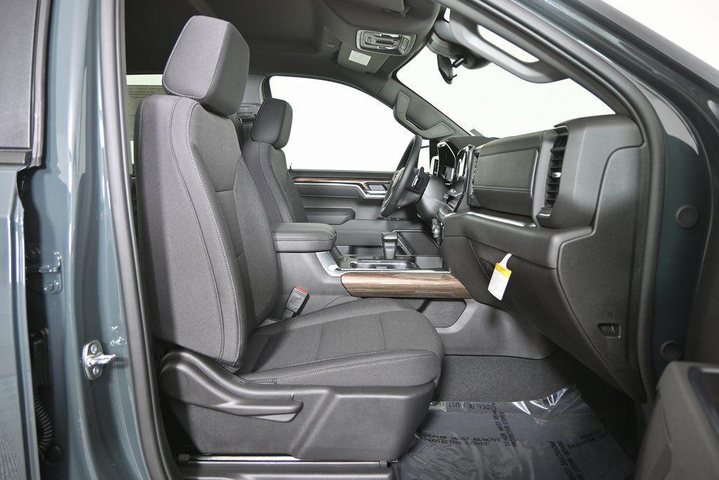 new 2026 Chevrolet Silverado 1500 car, priced at $59,600