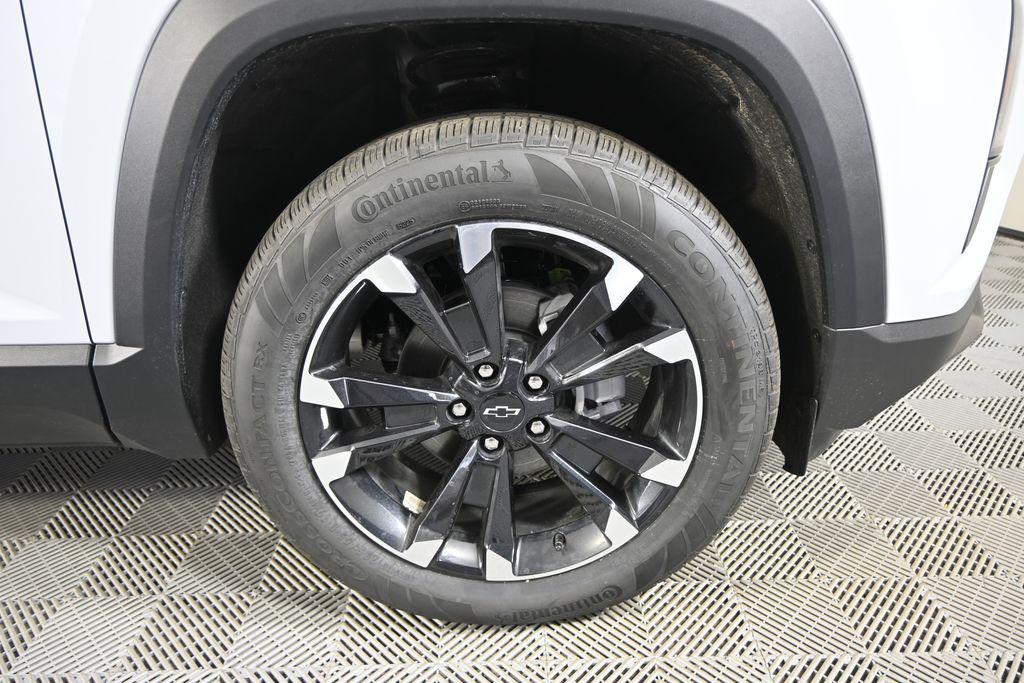 new 2026 Chevrolet Equinox car, priced at $36,865