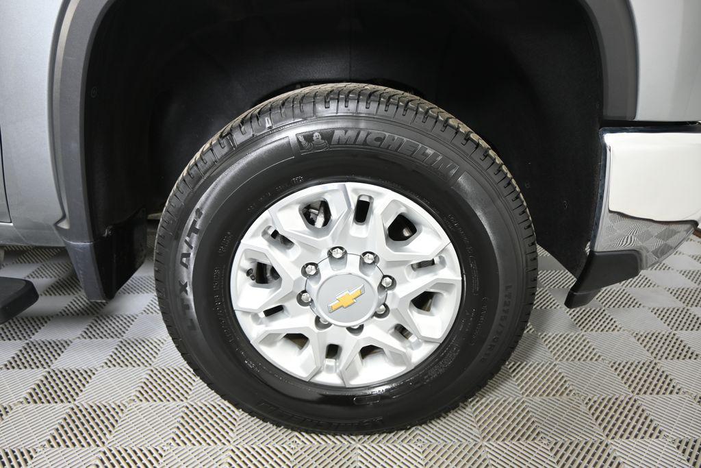 used 2024 Chevrolet Silverado 3500 car, priced at $62,379
