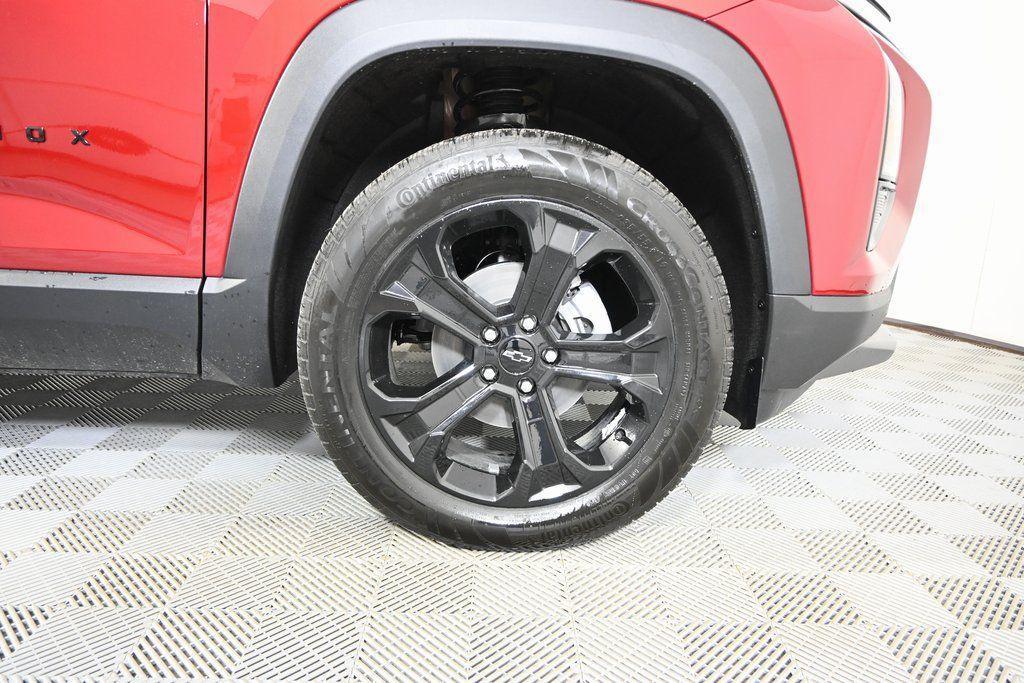new 2026 Chevrolet Equinox car, priced at $33,680