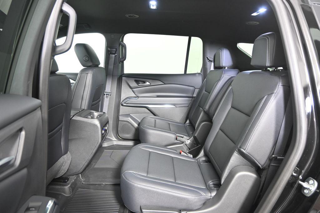 new 2026 Chevrolet Traverse car, priced at $42,820