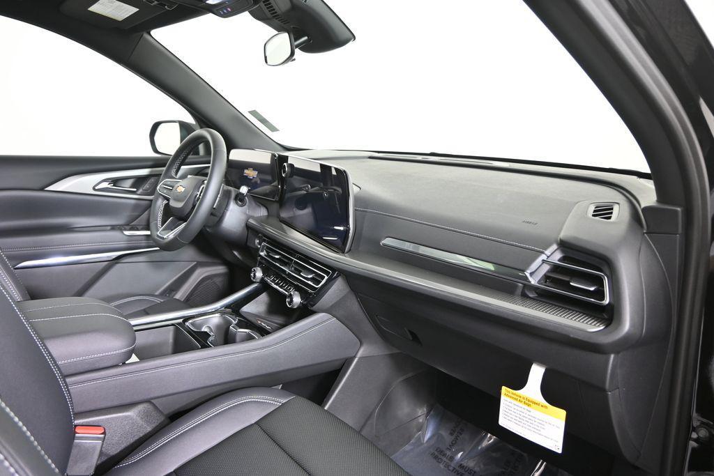 new 2026 Chevrolet Traverse car, priced at $42,820
