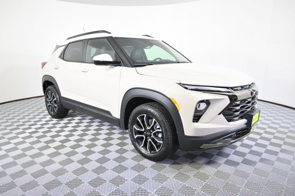 new 2026 Chevrolet TrailBlazer car, priced at $32,570
