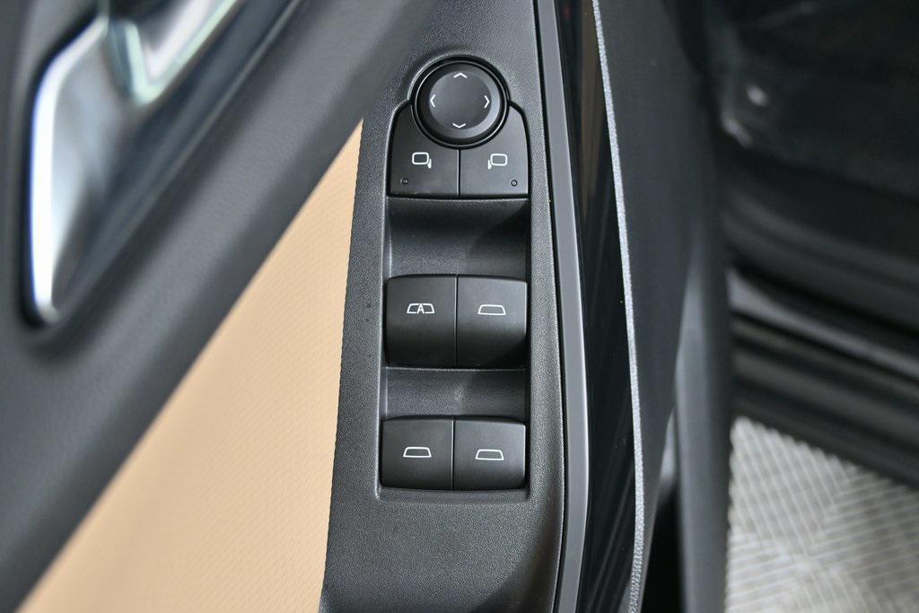 new 2026 Chevrolet Equinox car, priced at $36,648