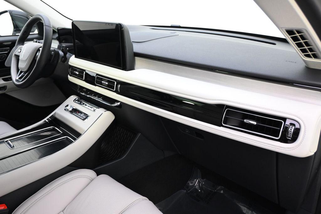 new 2026 Lincoln Aviator car, priced at $76,371