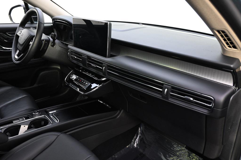 new 2025 Lincoln Corsair car, priced at $38,999