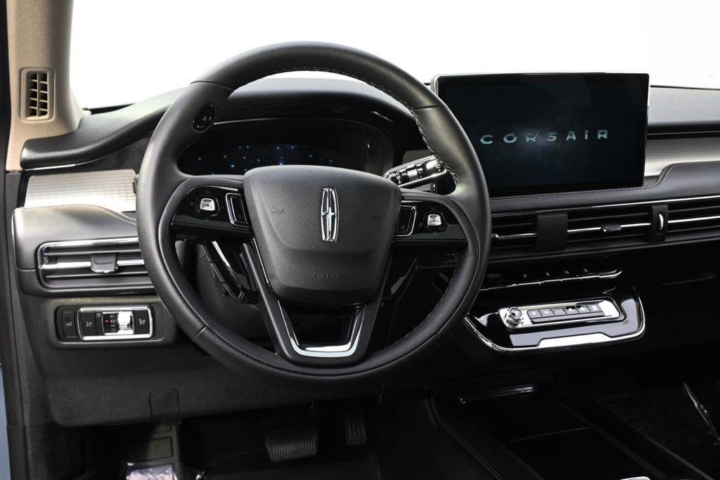 new 2025 Lincoln Corsair car, priced at $38,999