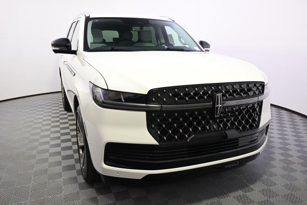 new 2026 Lincoln Navigator car, priced at $126,985