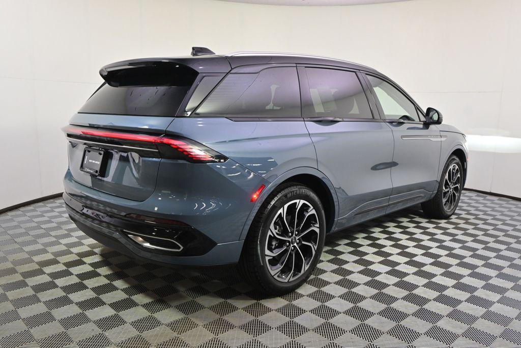 new 2026 Lincoln Nautilus car, priced at $59,518