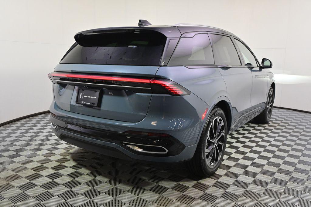 new 2026 Lincoln Nautilus car, priced at $59,518