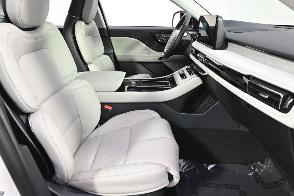 new 2026 Lincoln Aviator car, priced at $71,999