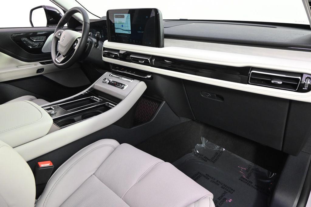 new 2026 Lincoln Aviator car, priced at $71,999