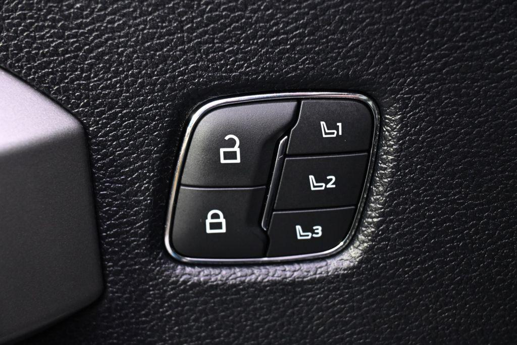 used 2020 Ford F-250 car, priced at $43,998