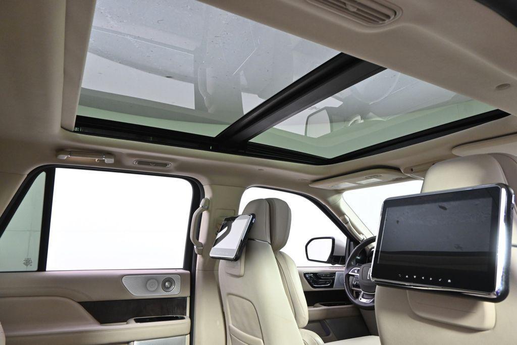 used 2021 Lincoln Navigator car, priced at $35,349