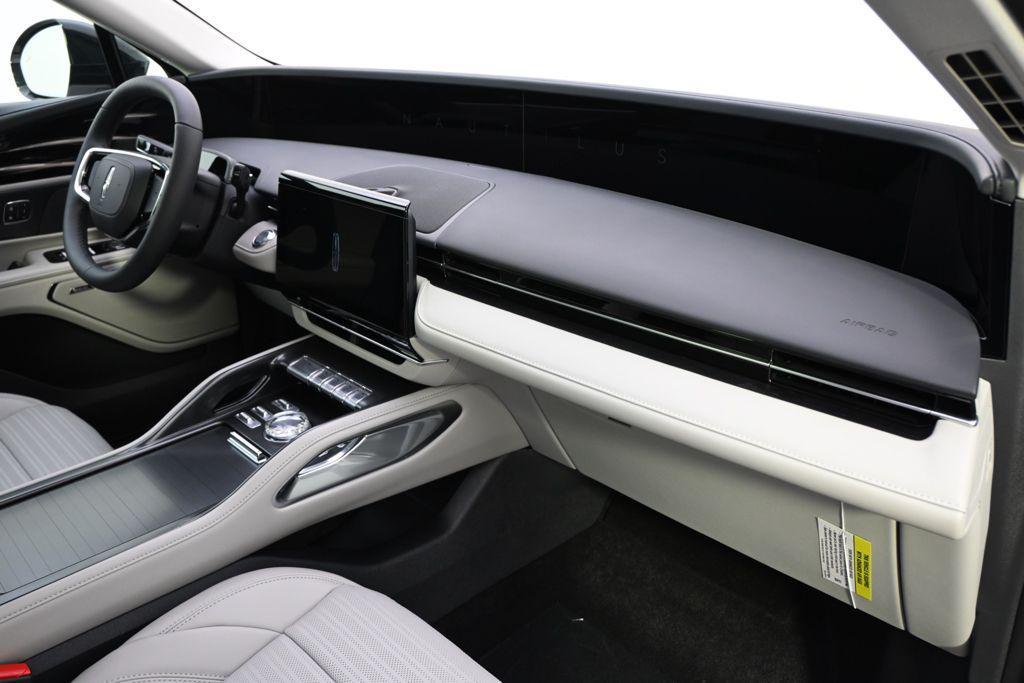 new 2026 Lincoln Nautilus car, priced at $60,232