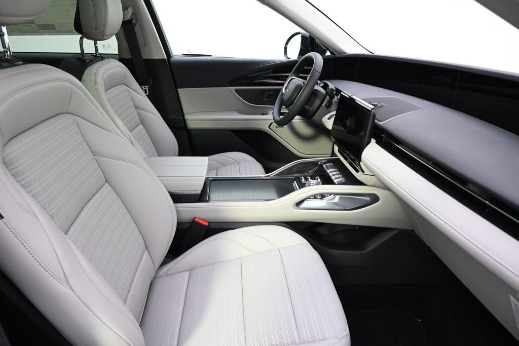 new 2026 Lincoln Nautilus car, priced at $60,232