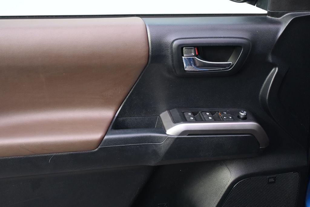 used 2016 Toyota Tacoma car, priced at $27,134