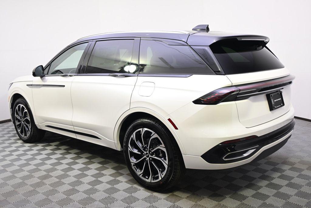 new 2026 Lincoln Nautilus car, priced at $59,518