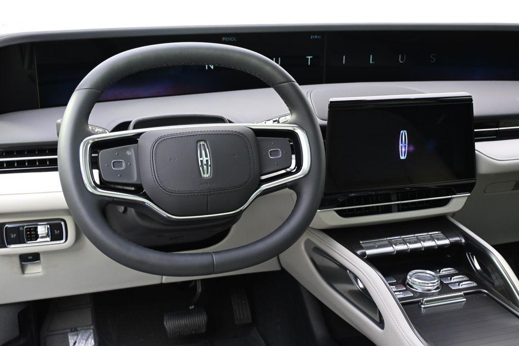 new 2026 Lincoln Nautilus car, priced at $59,518