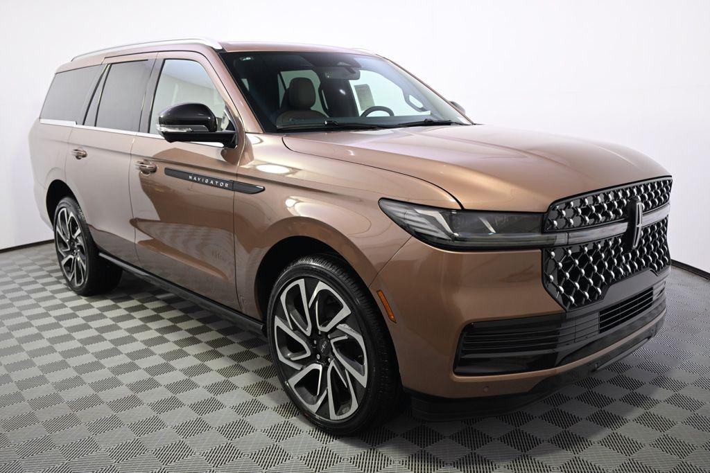 new 2026 Lincoln Navigator car, priced at $128,270