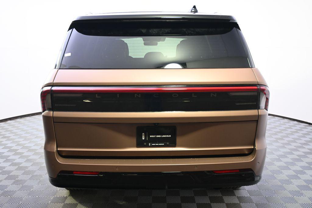 new 2026 Lincoln Navigator car, priced at $125,683