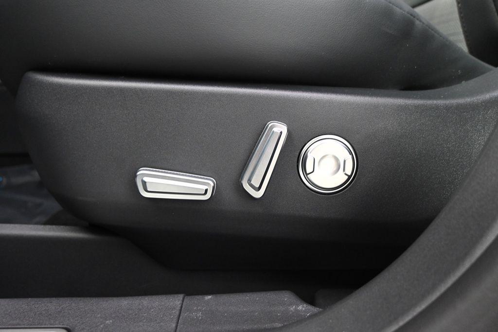 new 2026 Lincoln Nautilus car, priced at $65,426