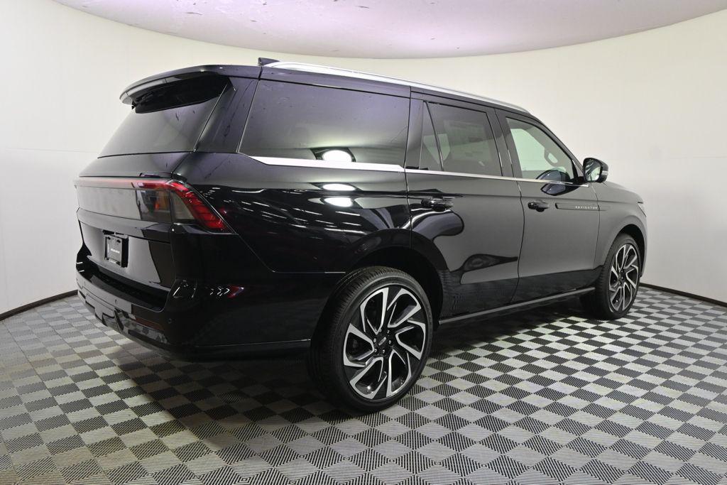 new 2026 Lincoln Navigator car, priced at $126,035