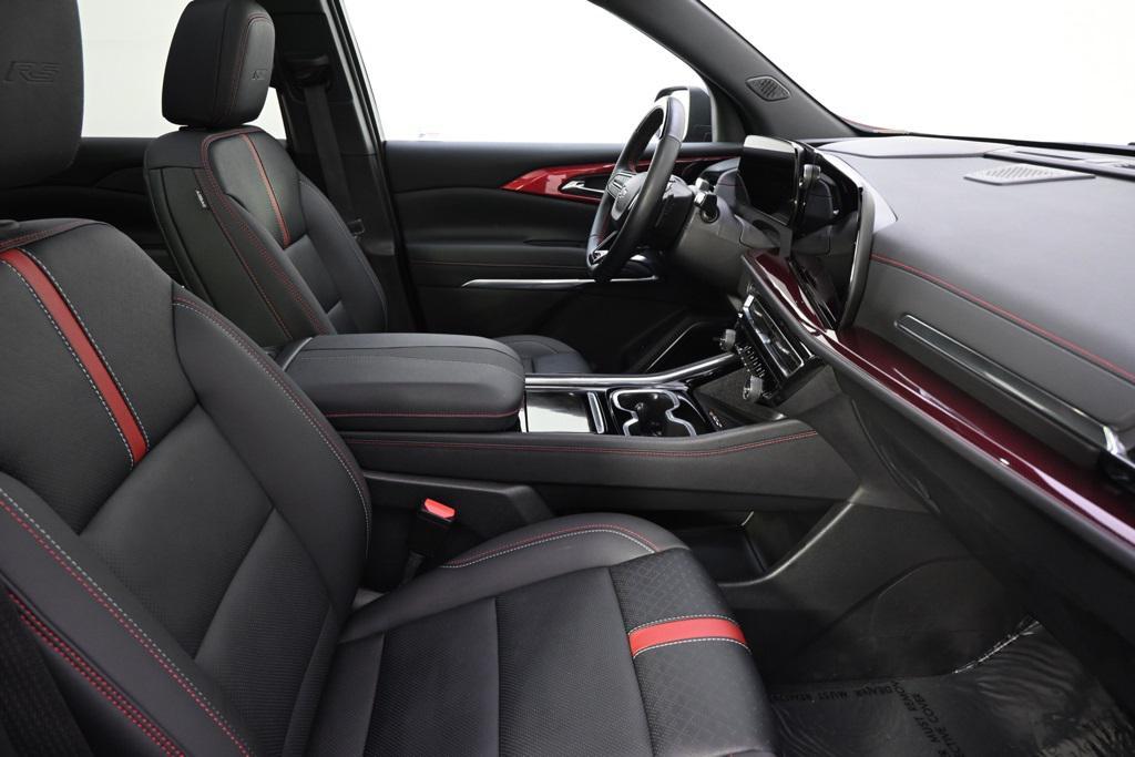 used 2024 Chevrolet Traverse car, priced at $48,888