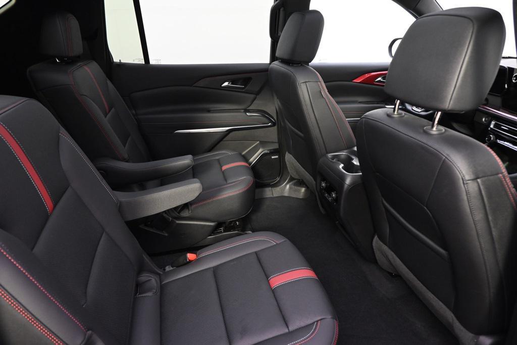 used 2024 Chevrolet Traverse car, priced at $48,888