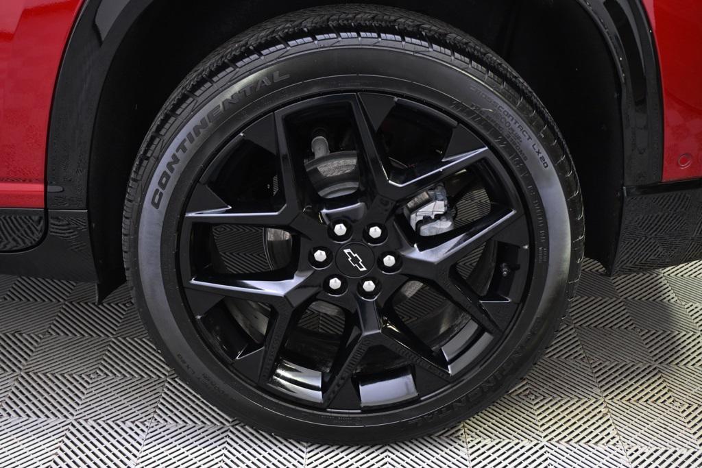 used 2024 Chevrolet Traverse car, priced at $48,888