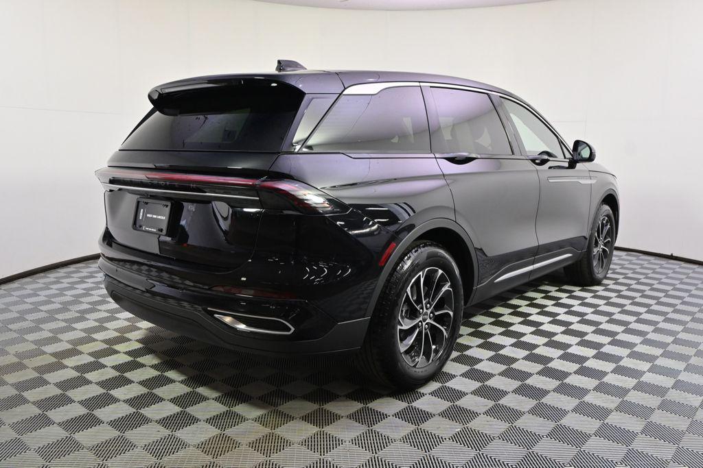 new 2026 Lincoln Nautilus car, priced at $57,460